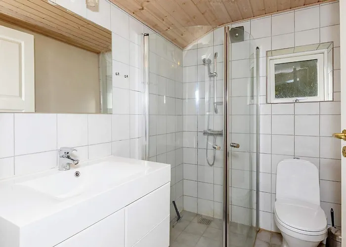 10 Person In Thyholm-by Traum